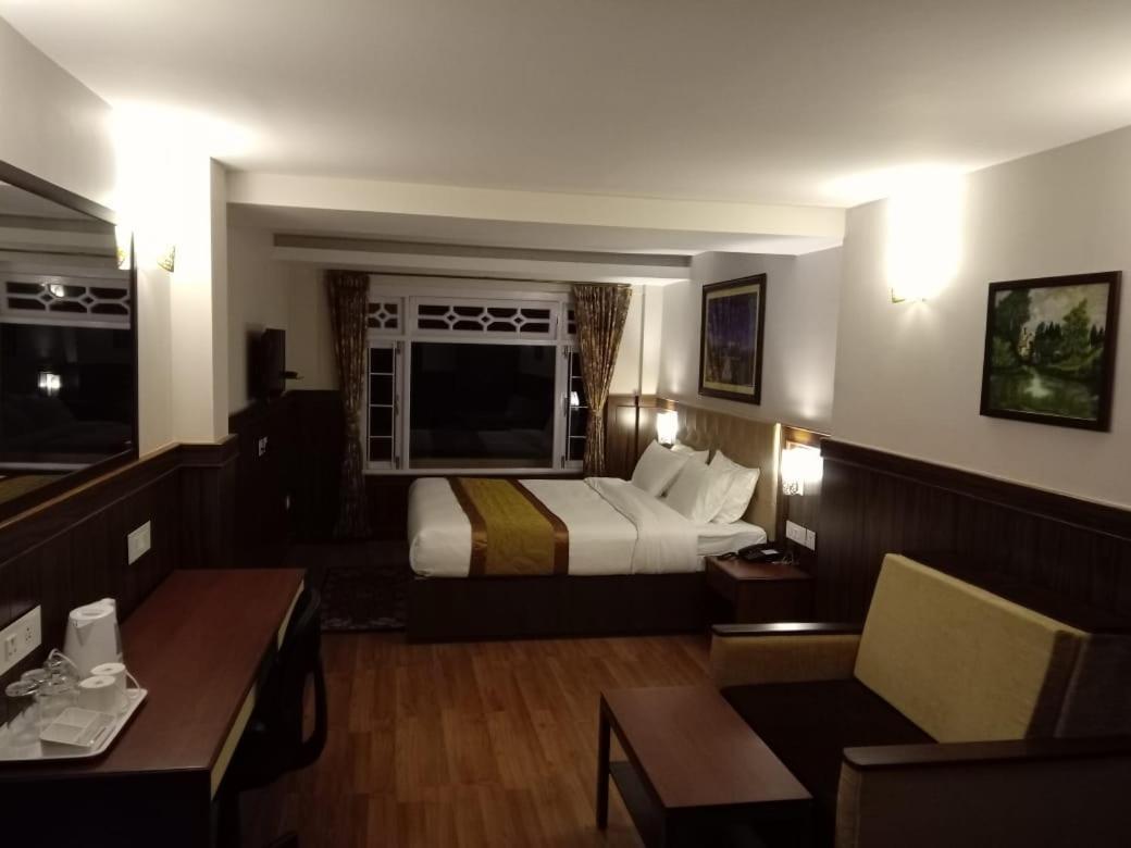 Oakdane Resort Дарджилинг Екстериор снимка